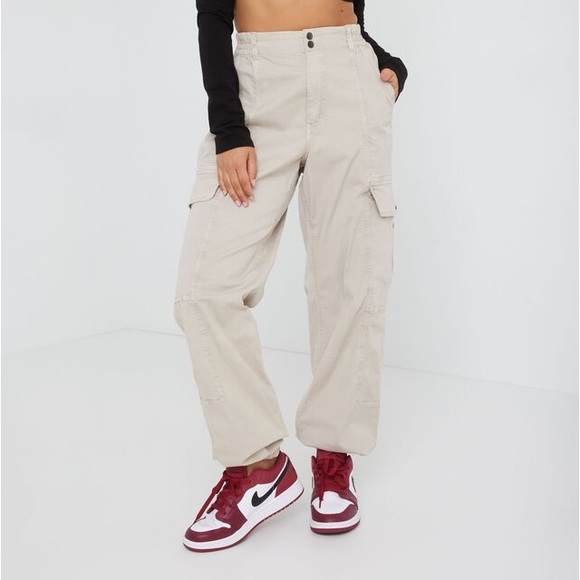 ✰ brianna bubble cargo pants ✰ - Picture 1 of 6